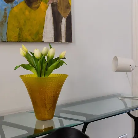 Daire Iflat Lina Cavalieri House