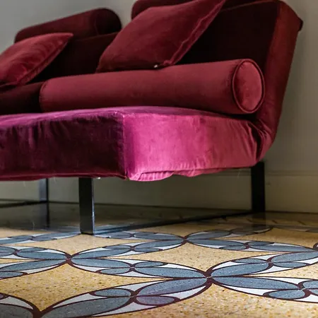 Iflat Lina Cavalieri House Daire